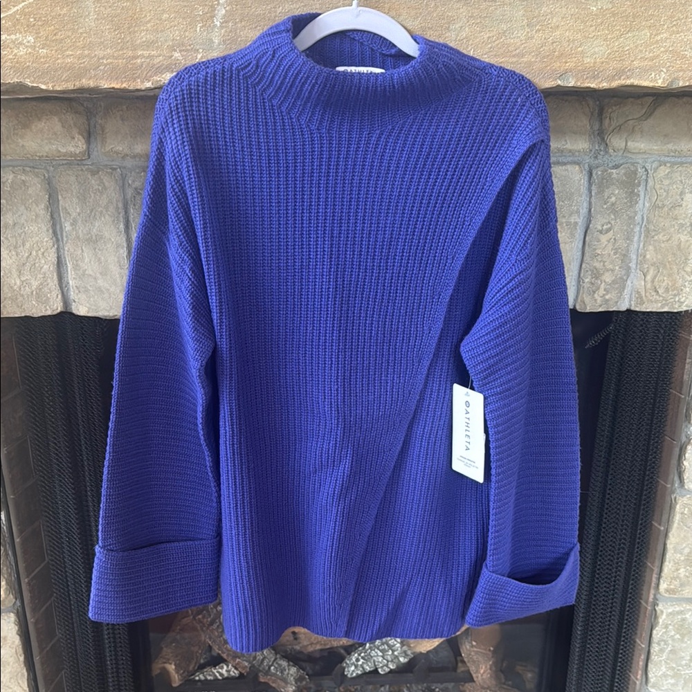 NWT Athleta cashmere & merino wool Oversized Purply Blue chunky Sweater. XS/Med